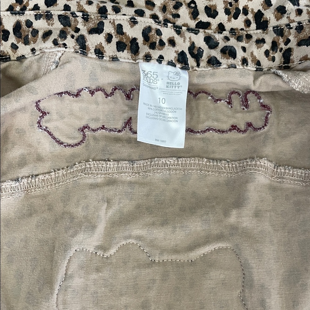 Hello Kitty Leopard 🐆 Print Jacket - Picture 12 of 12
